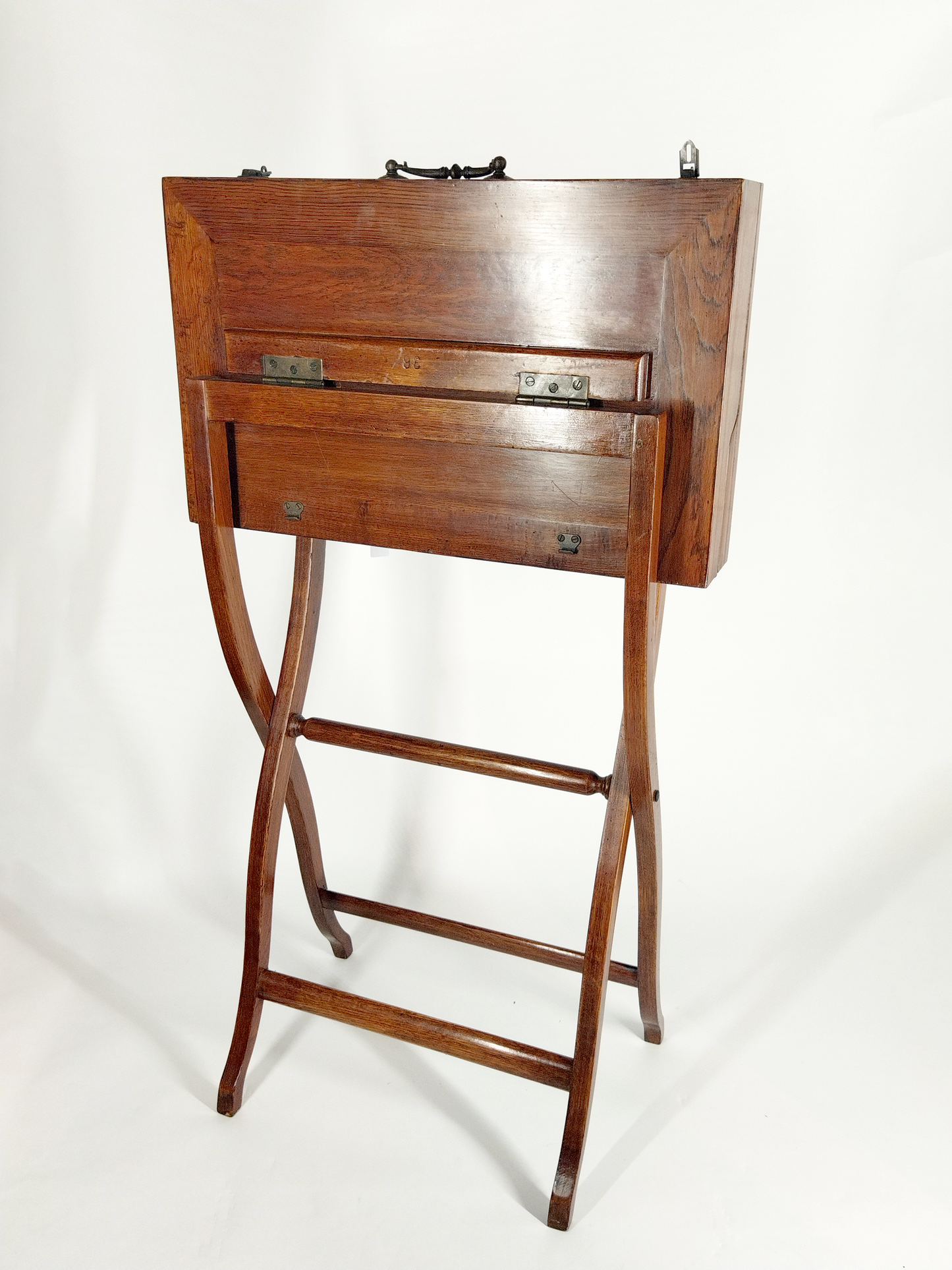 A MAHOGANY CAMPAIGN WRITING DESK / BUTLERS TRAY, LATE 19TH CENTURY, 86 x 70 x 57cm.