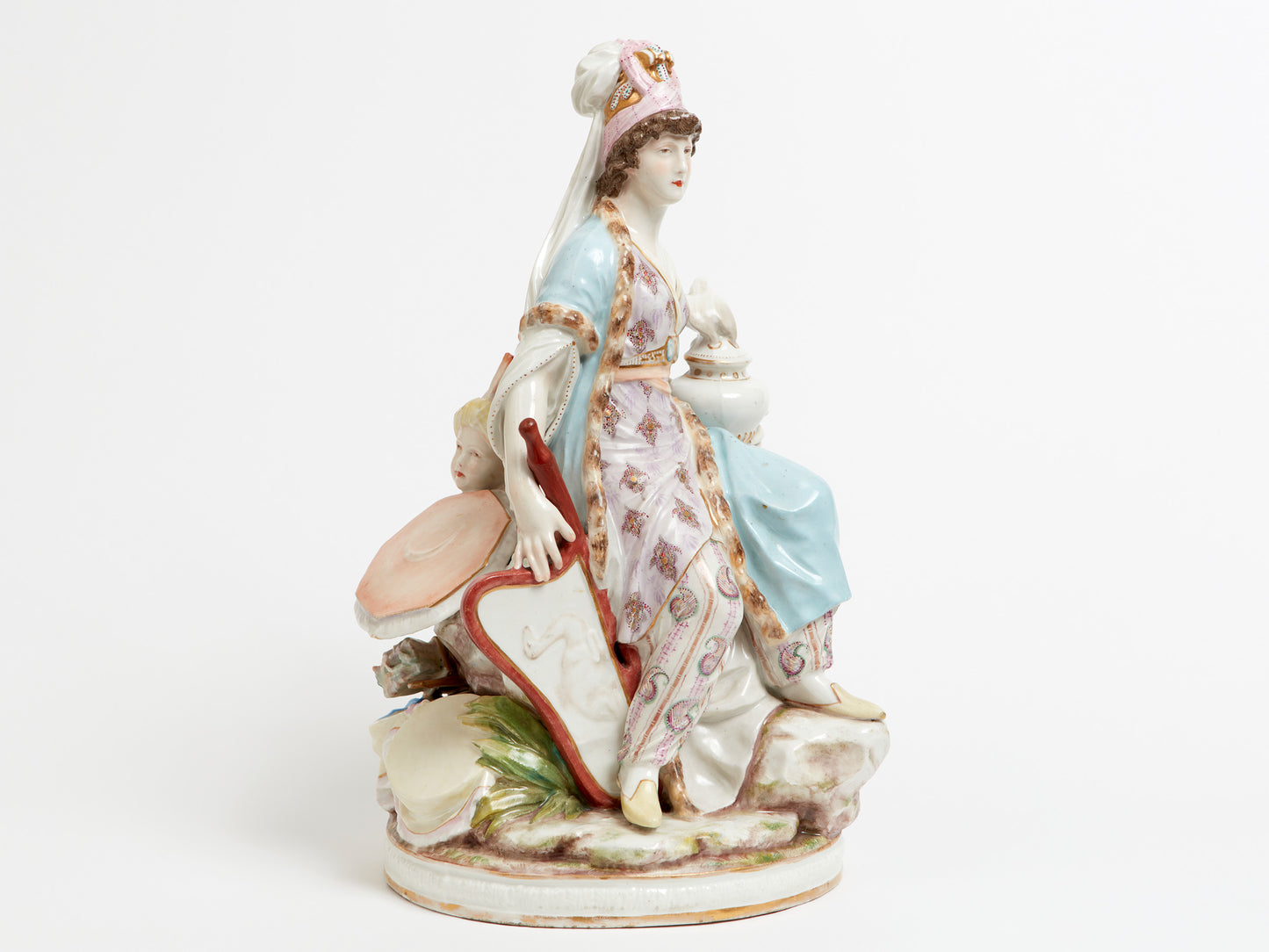 AN ANTIQUE SAMSON PORCELAIN FIGURE GROUP