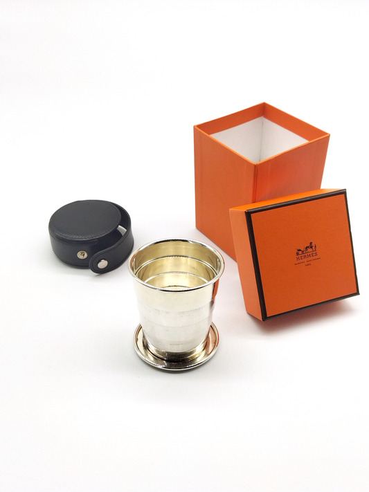 HERMÈS, RARE SILVER PLATED COLLAPSIBLE CUP & LEATHER CASE WITH BOX.