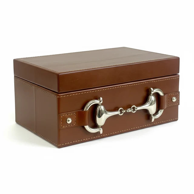 EQUESTRIAN TAN LEATHER DECOR BOX, WITH STIRRUP MOTIF, 22 x 19 x 10cm.
