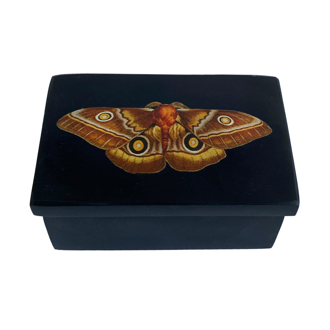 EMPEROR MOTH BLACK SOAPSTONE DISH, 7.5 x 5.5cm