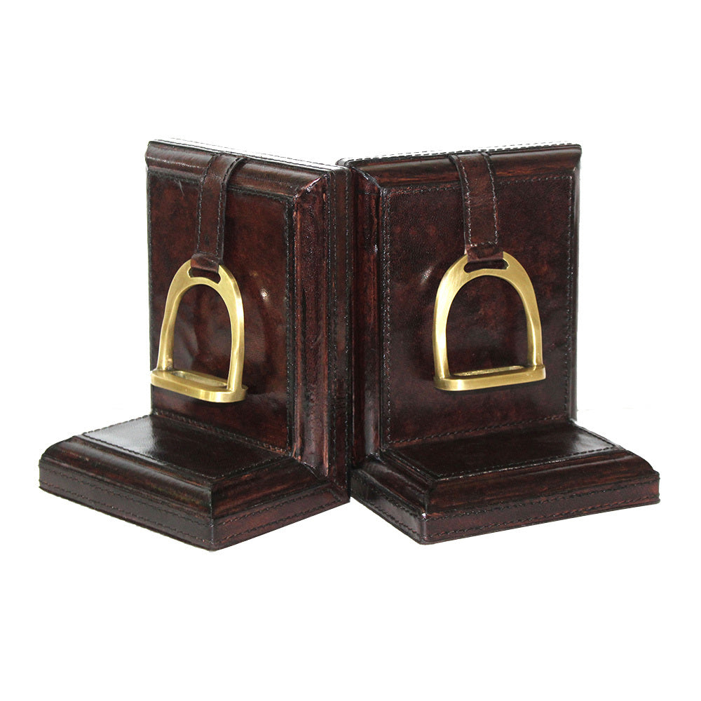BOOKENDS, HAND CRAFTED IN LEATHER WITH BRASS STIRRUP DETAIL, 10 x 15 x 18cm.