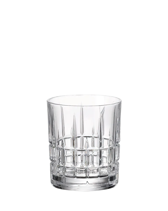 A PAIR OF CZECH LEAD CRYSTAL WHISKEY TUMBLERS, HEIGHT 10cm.