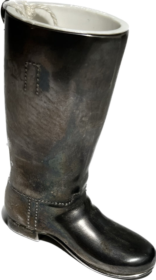 A VINTAGE SILVER PLATED RIDING BOOT DRINK MEASURE BY GRENADIER LONDON, HEIGHT 9cm.