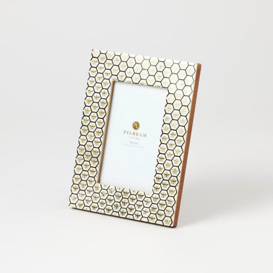 BEE HONEYCOMB MOTIF WOOD AND COMPOSITE PICTURE FRAME, 17 x 22cm,  SQUARE, PICTURE SIZE 10 x 15cm.