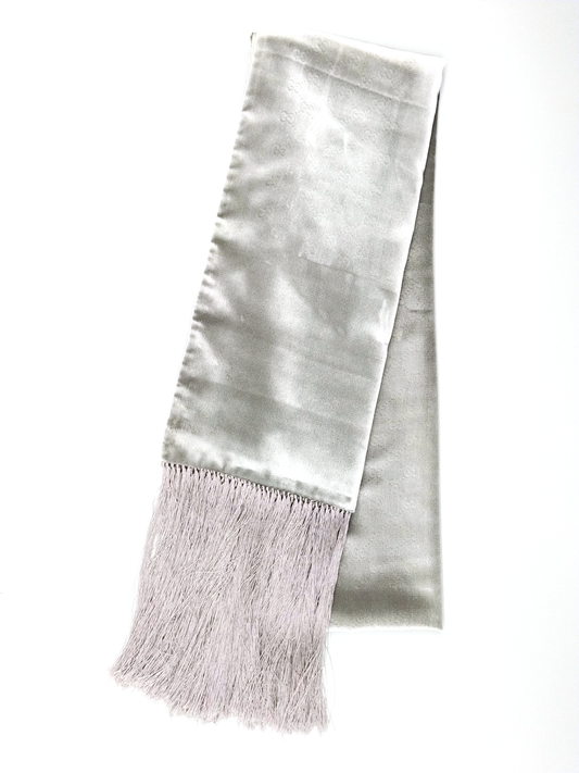 GUCCI, GUCCISSIMA SILVER VELVET SCARF WITH FRINGE DETAIL, 170 x 30cm, CIRCA 2000.