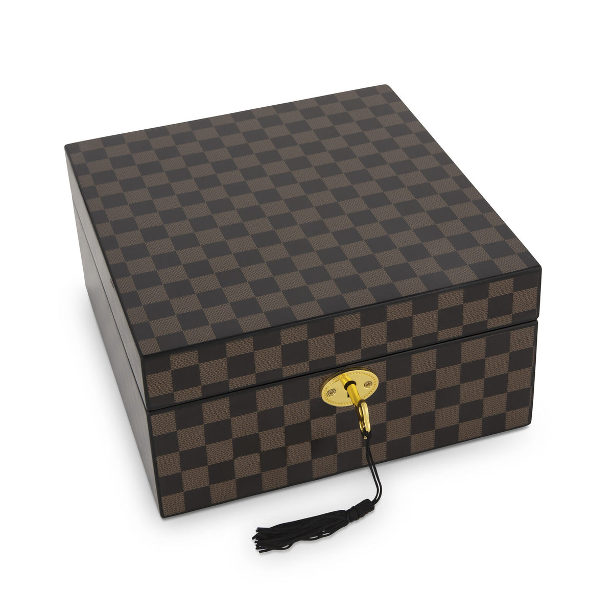 SQUARE LACQUER CHECK VENEER JEWELLERY BOX, 19 x 20 x 9.5cm.