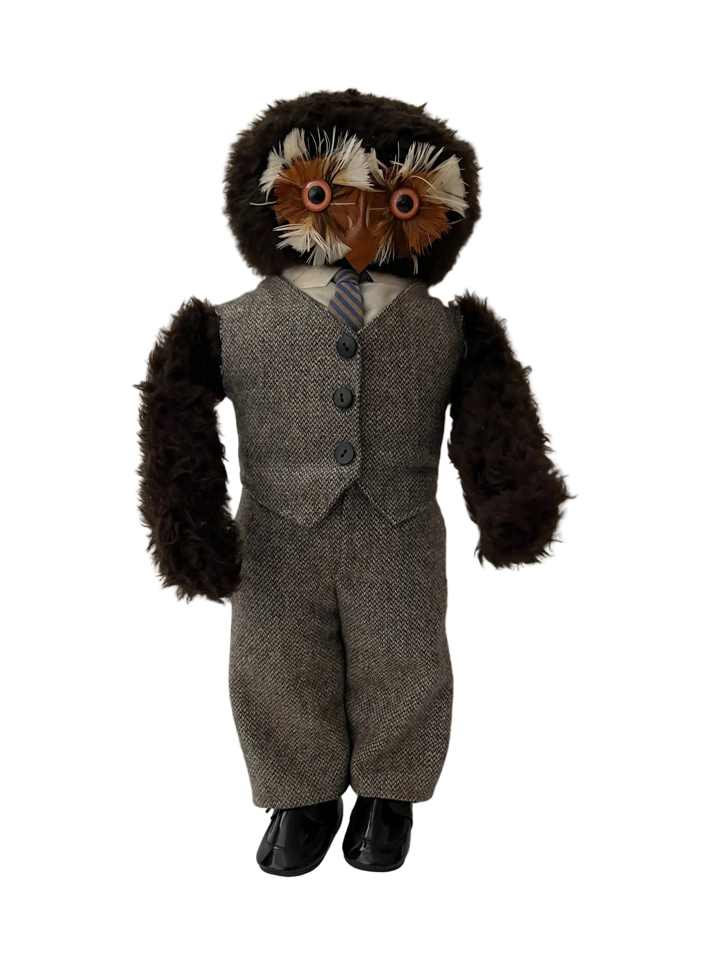 ABERCROMBIE & FINCH, 'DOCTOR OWL', MANUFACTURED BY THE LONDON OWL COMPANY, MADE IN ENGLAND, HEIGHT 40cm.