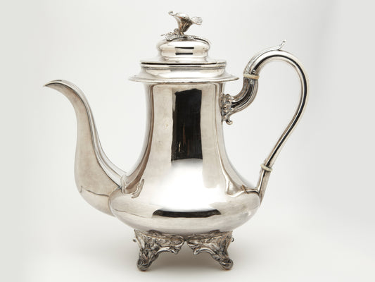 GEORGIAN STYLE SILVER PLATED COFFEE POT