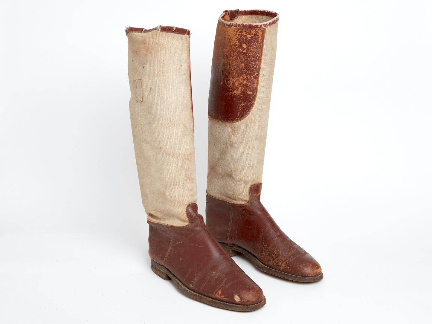 A PAIR OF VINTAGE RIDING BOOTS