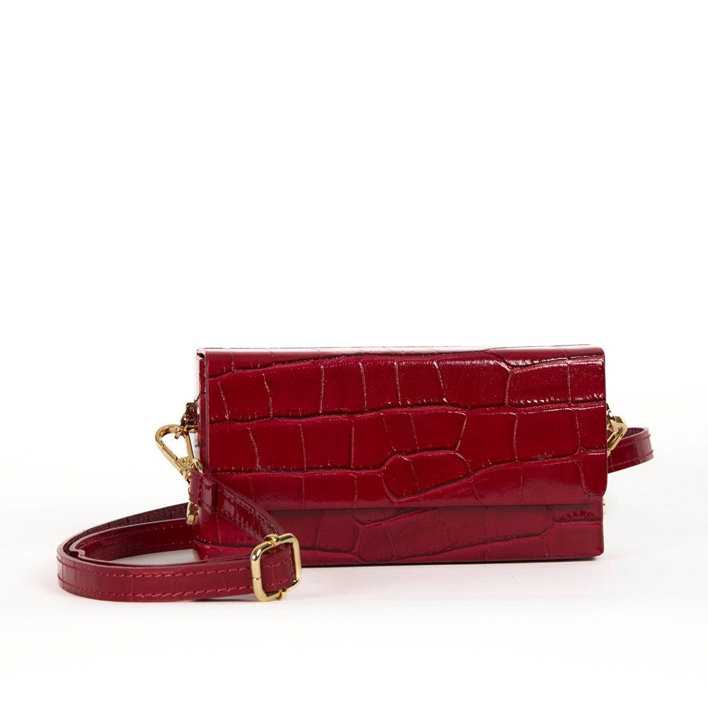 MAISON FANLI, 'MARGO' RED CROCO LEATHER CROSSBODY / CLUCH BAG, 19 x 9 x 5cm, MADE IN ITALY.