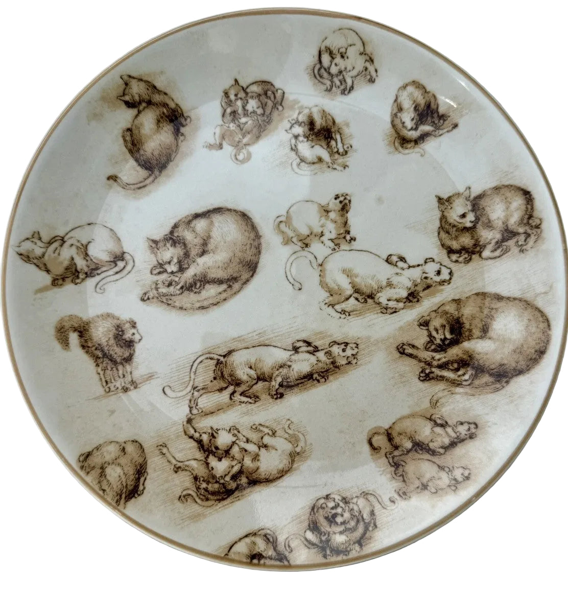 THE ROYAL COLLECTION, ORNAMENTAL FINE BONE CHINA PLATE, DESIGN INSPIRED BY STUDIES OF CATS AND LIONS, LEONARDO DA VINCI (1452-1519), DIAMETER 20.5cm.